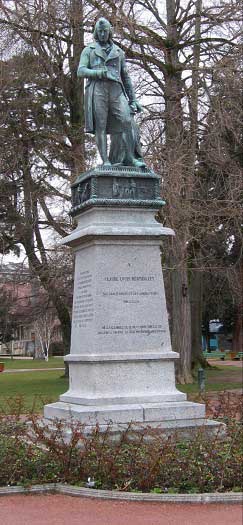 памятник Бертолле в Анси