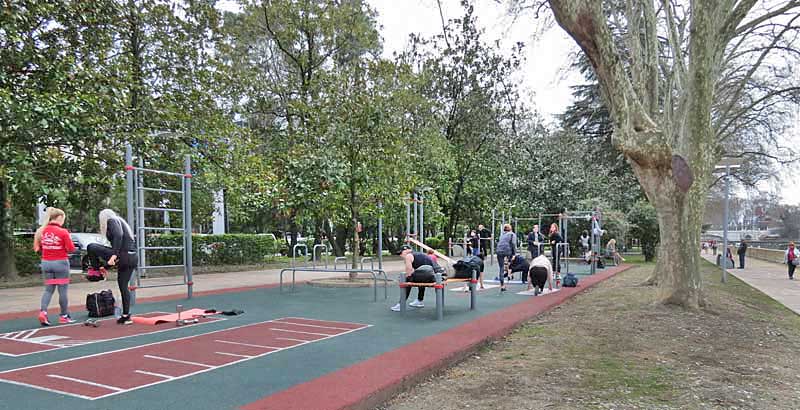 спортивная площадка на набережной