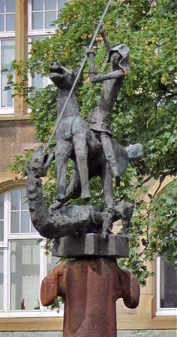 скульптура Св Георга