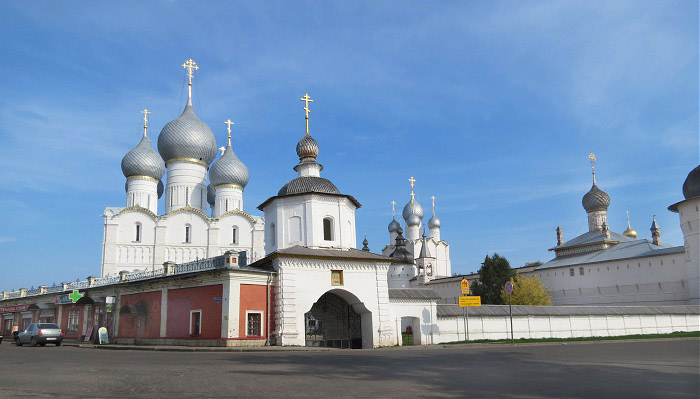 Успенский собор и угловая башня Кремля