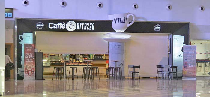кафе аэропорта Лансароте