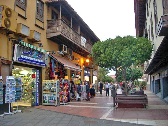улица Калле Куинтана (Calle Quintana).